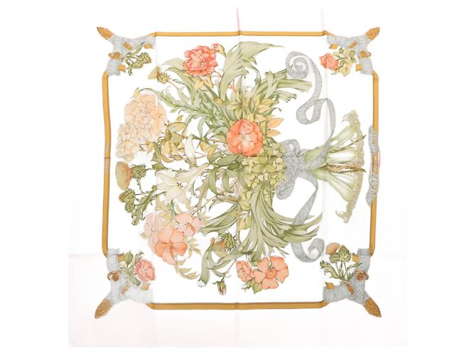 Trim Bufanda de seda Hermès Carré 90 "Regina" Rosa