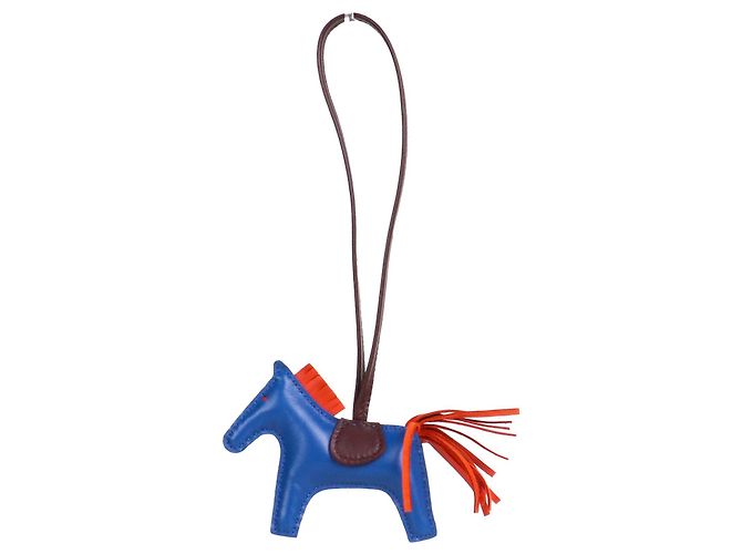 HERMÈS - Bolsa Rodéo PM Hermès em couro azul