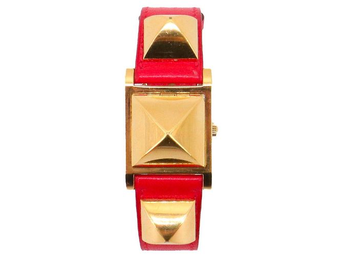HERMÈS - Relógio Médor PM Hermès em couro vermelho