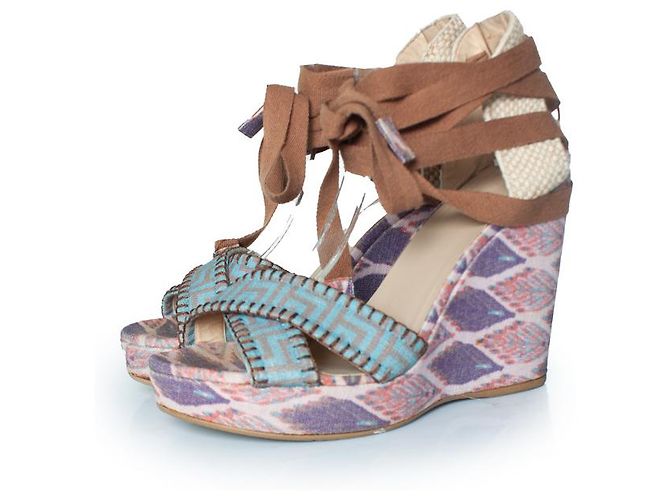Sandales compensées imprimées ethniques Stuart Weitzman Multicolore