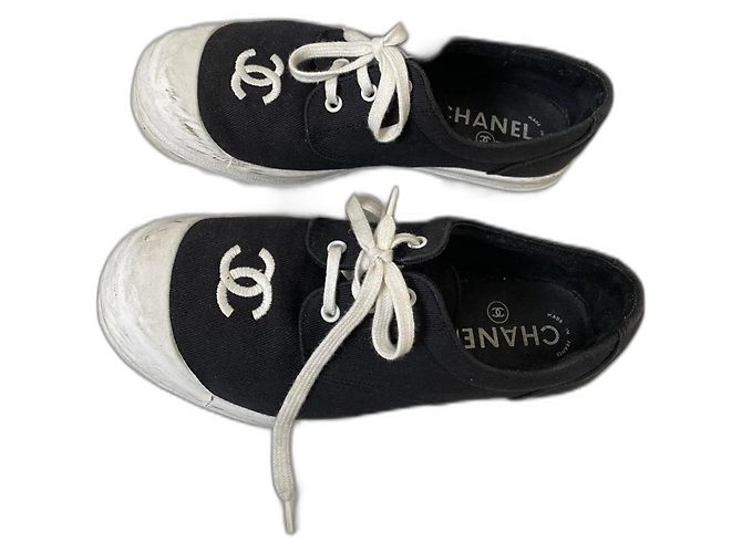 Baskets Chanel Noir et Blanc en Toile Taille 37
