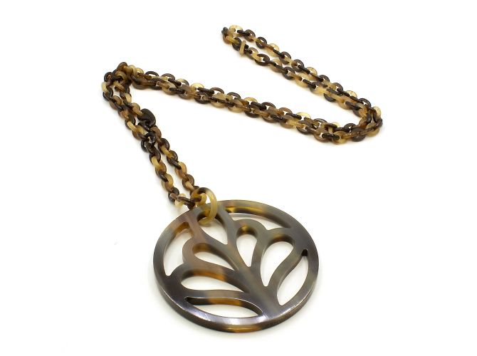 Collier Hermès en corne de buffle. Multicolore 