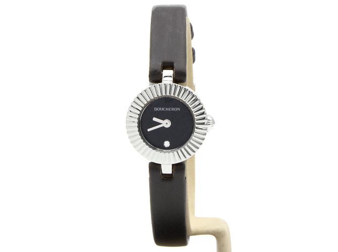 Relógio modelo "Ma Jolie" da Boucheron. Preto