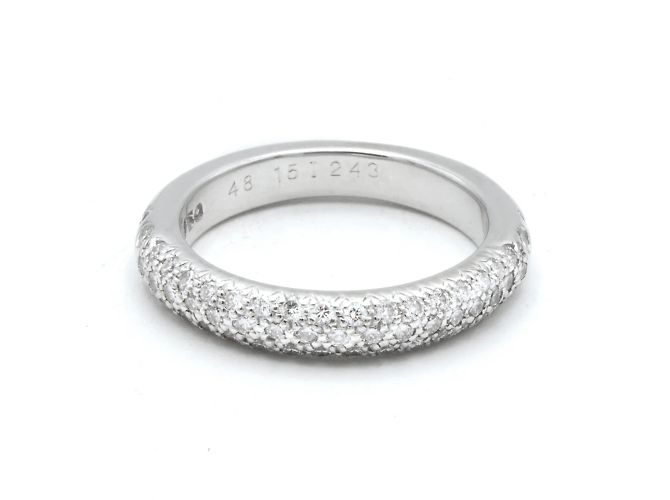 Anillo Chanel, colección Eternidad. Plata