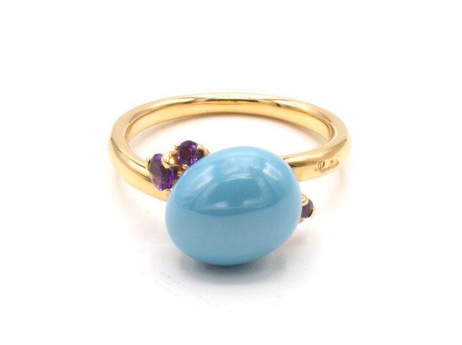 Magnífico anillo Pomellato. Dorado