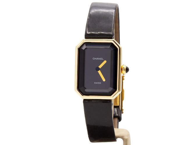 Chanel Première watch. Golden