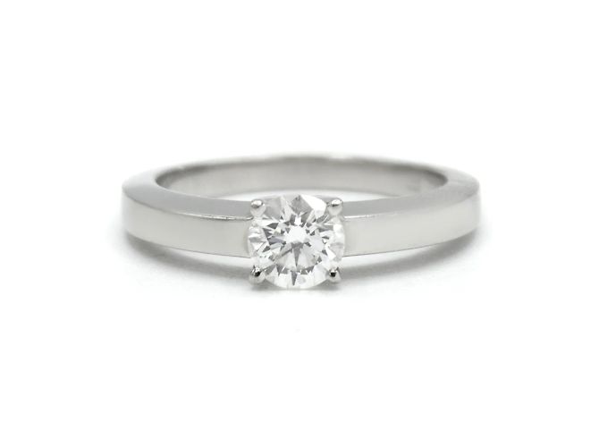 Cartier ring, "Solitaire 1895" model. Silvery