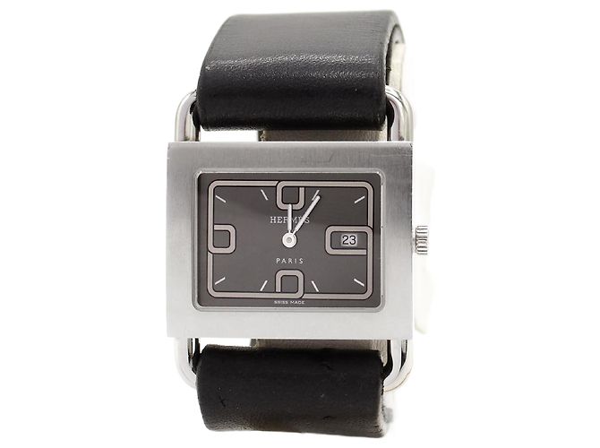 Relógio Hermès muito bonito e original. Preto