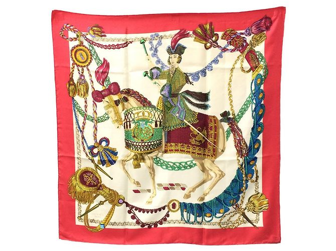Muy hermosa bufanda Hermès. Roja