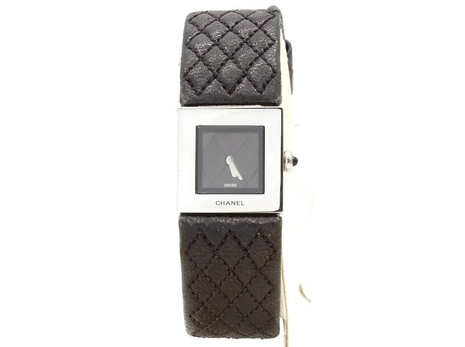 Relógio Chanel Matelassé. Preto