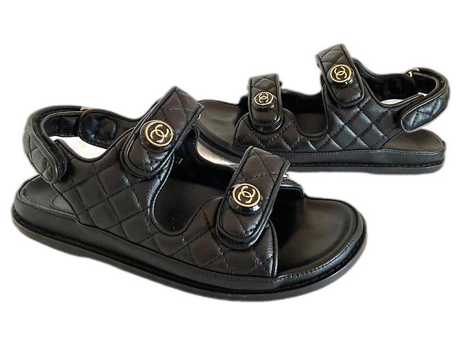 Cambon Chanel Dad Black