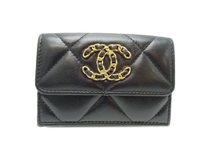 Chanel 19 Small Flap Wallet Black Pink