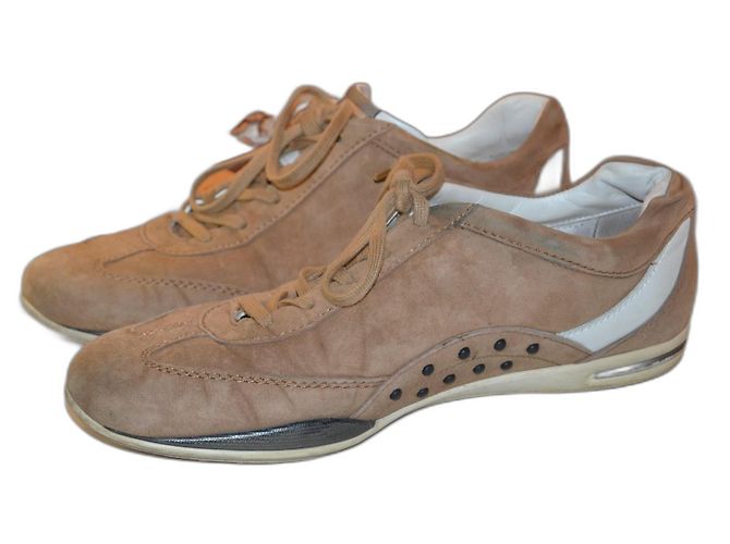 Baskets Tod's en daim marron
