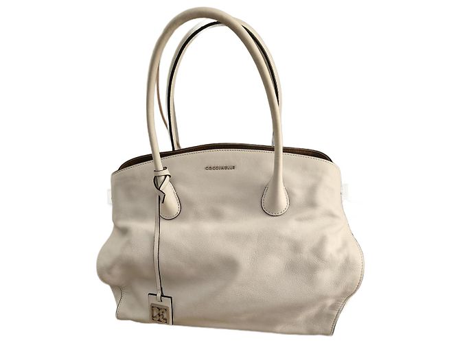Autre Marque Weißer Handtasche - Coccinelle - in perfektem Zustand