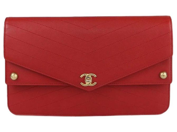 Clutch casual de chevron rojo Chanel Roja