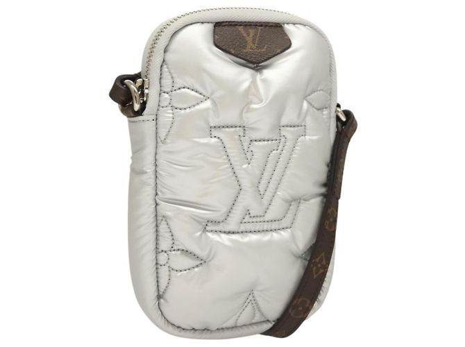 Coussin LOUIS VUITTON LV Cuscino Pochette per Telefono Argento M81716 LV Auth 132963M