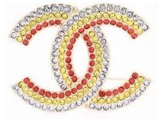 Broche Chanel Duplo CC Ouro Cristais e Pérolas Dourado
