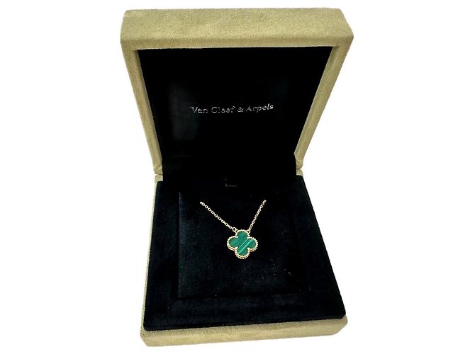 Van Cleef & Arpels Vintage Sweet Alhambra D'oro Verde 