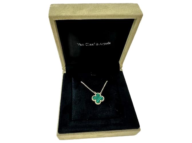 Van Cleef & Arpels Sweet alhambra vintage Golden Green 