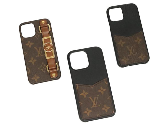 LOUIS VUITTON Monogram iPhone Case 3Set LV Auth BA3990