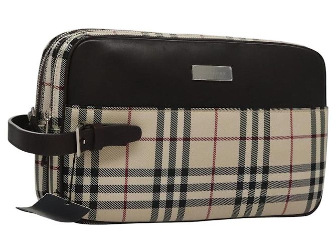 Bolso clutch de nylon beige con estampado Nova Check de BURBERRY Auth BA224AV