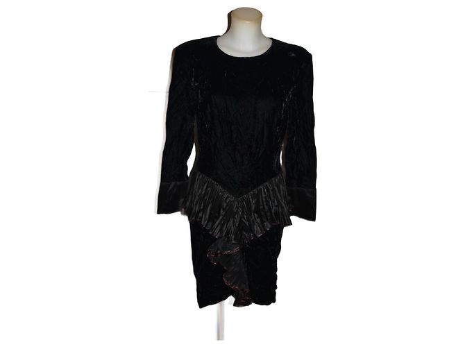 Mila Shön Kleid Schwarz