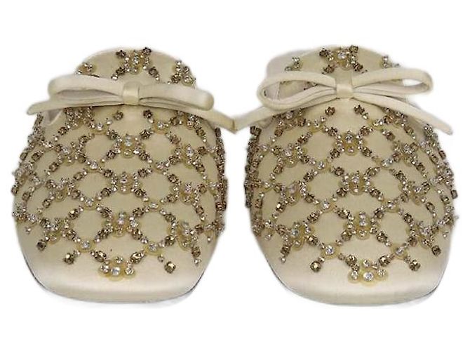 Miu Miu Mule Flat Beje de Laços com Contas Bege