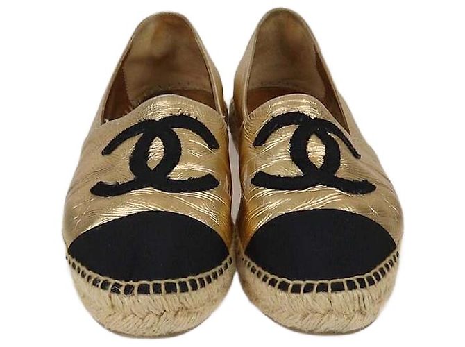 Espadrilles Chanel Ouro/Preto com Bico Cap CC Dourado
