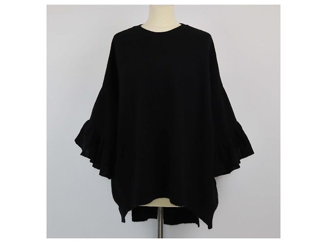 Schwarzer Pullover mit Rüschensleeves von Valentino 