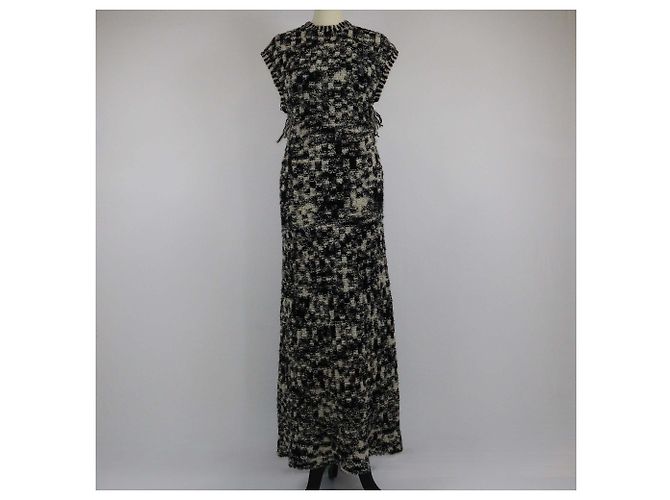 Chanel Maxikleid aus Boucle-Strick in Schwarz/Weiß