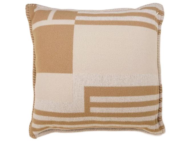 Hermès Ithaque Pillow Wool White Beige Camel 