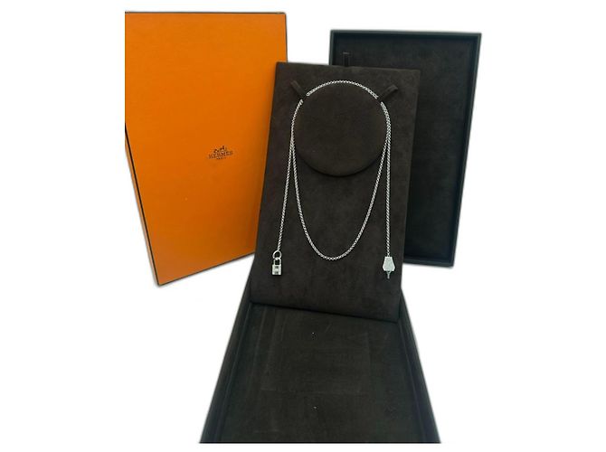 Constance Hermès Diamant Halskette