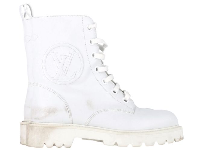 Botas de combate de cuero blanco con logo en relieve de Louis Vuitton Crudo