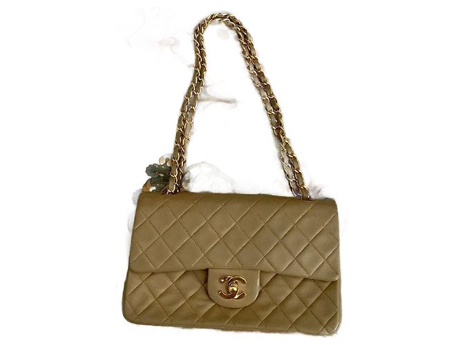Bolsa Chanel Timeless Bege Pequena