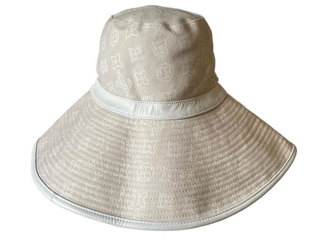 Cappello Louis Vuitton Maxi Monogramma LV Beige