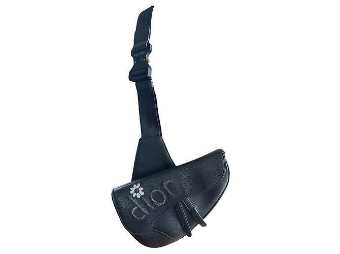 Borsa Saddle Dior in pelle nera Nero