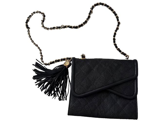 Chanel Borsa a tracolla Double Flap Nero Gold hardware