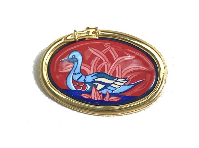 Hermès Emaille Brosche mit Vogelmotiv Rot Golden Vergoldet