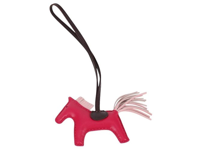 Hermès HERMES Rodeo Charm PM Charm Couro Rosa Auth 133735