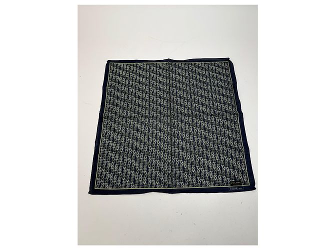 Céline Vintage Celine Paris Kettenmonogrammschal Schwarz