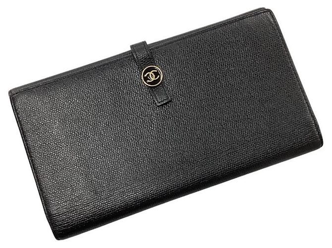 Portafoglio lungo Chanel Coco Button W in pelle nera Nero