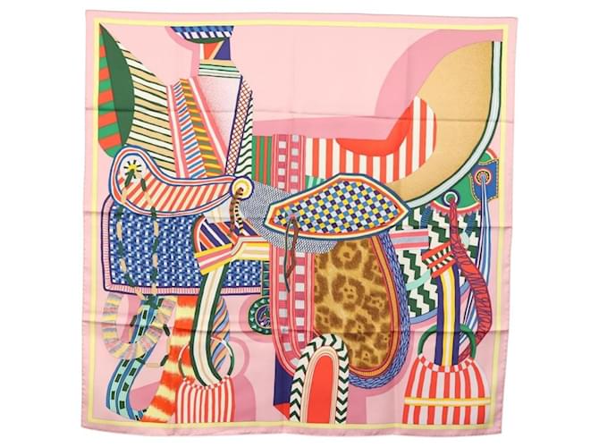 Hermès Écharpe HERMES Carré 90 ""LA SELLE IMAGINARE"" Soie Rose Auth 133738  ref.2417914