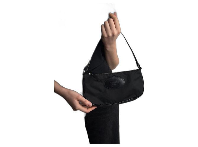Borsa a spalla e pochette Prada nylon nera Nero