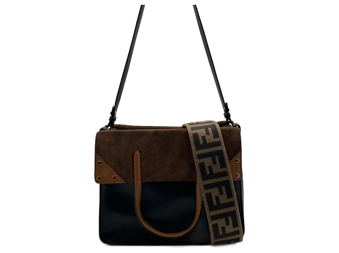 Bolsa transversal Fendi Flip preta de couro