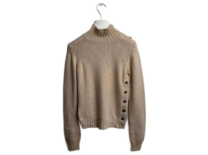 Chanel Ivory Cashmere Rollkragenpullover mit Camellia-Button Beige
