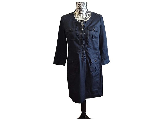 Gerard Darel Schwarzes, tailliertes Kleid mit 3/4- oder kurzen Ärmeln Gérard Darel Oberteil mit Kordel Größe 38