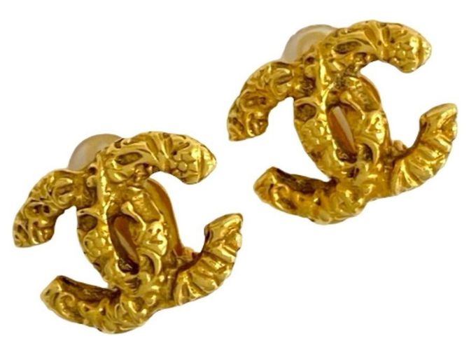 Pendientes de clip de oro Chanel Coco Mark Dorado