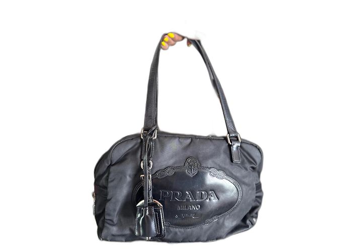Bolsa bowling Prada preta de pele e nylon Preto