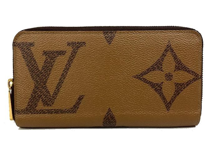 Louis Vuitton Monogram Giant Zippy Wallet Brown