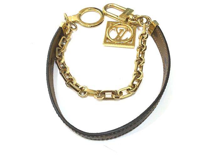 Chaveiro Monogram Reverse Louis Vuitton Marrom